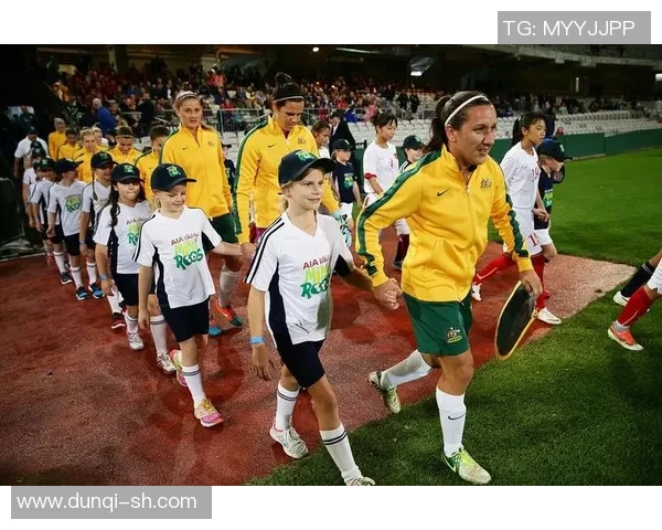 瑞士足球球星矮以顽强拼搏精神诠释绿茵场上永不言弃的传奇故事